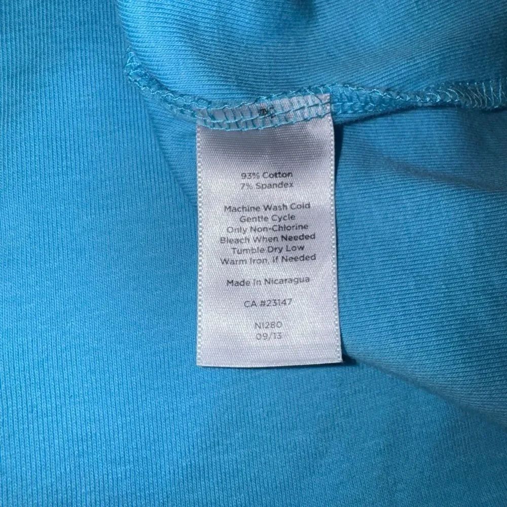 💜 Talbots blue stretch weekend tee - Picture 4 of 8